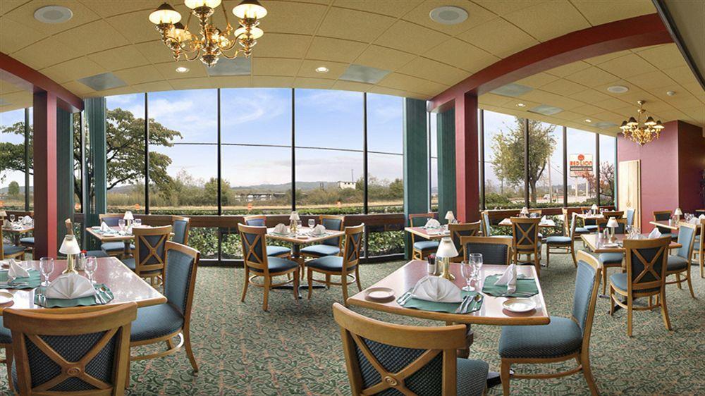 Red Lion Hotel קוס ביי מראה חיצוני תמונה