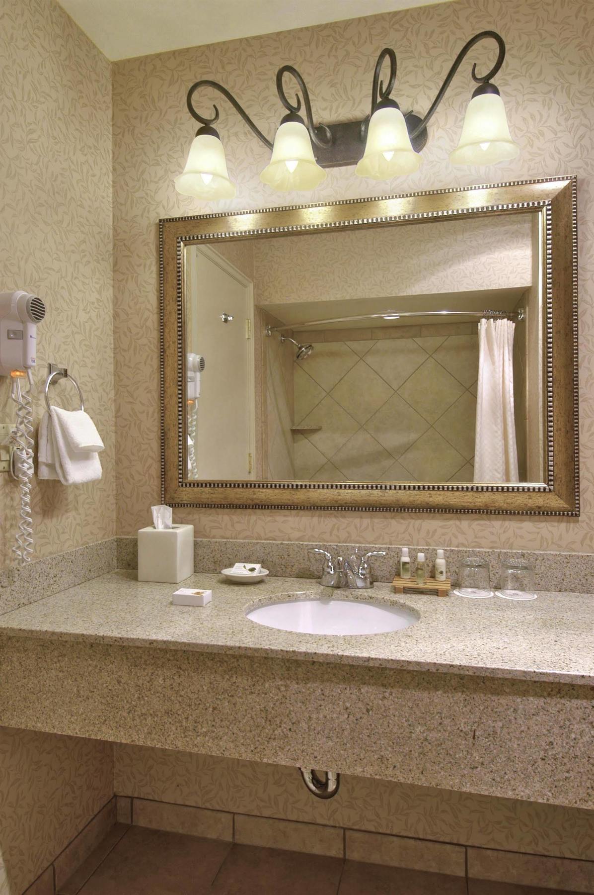 Red Lion Hotel קוס ביי מראה חיצוני תמונה