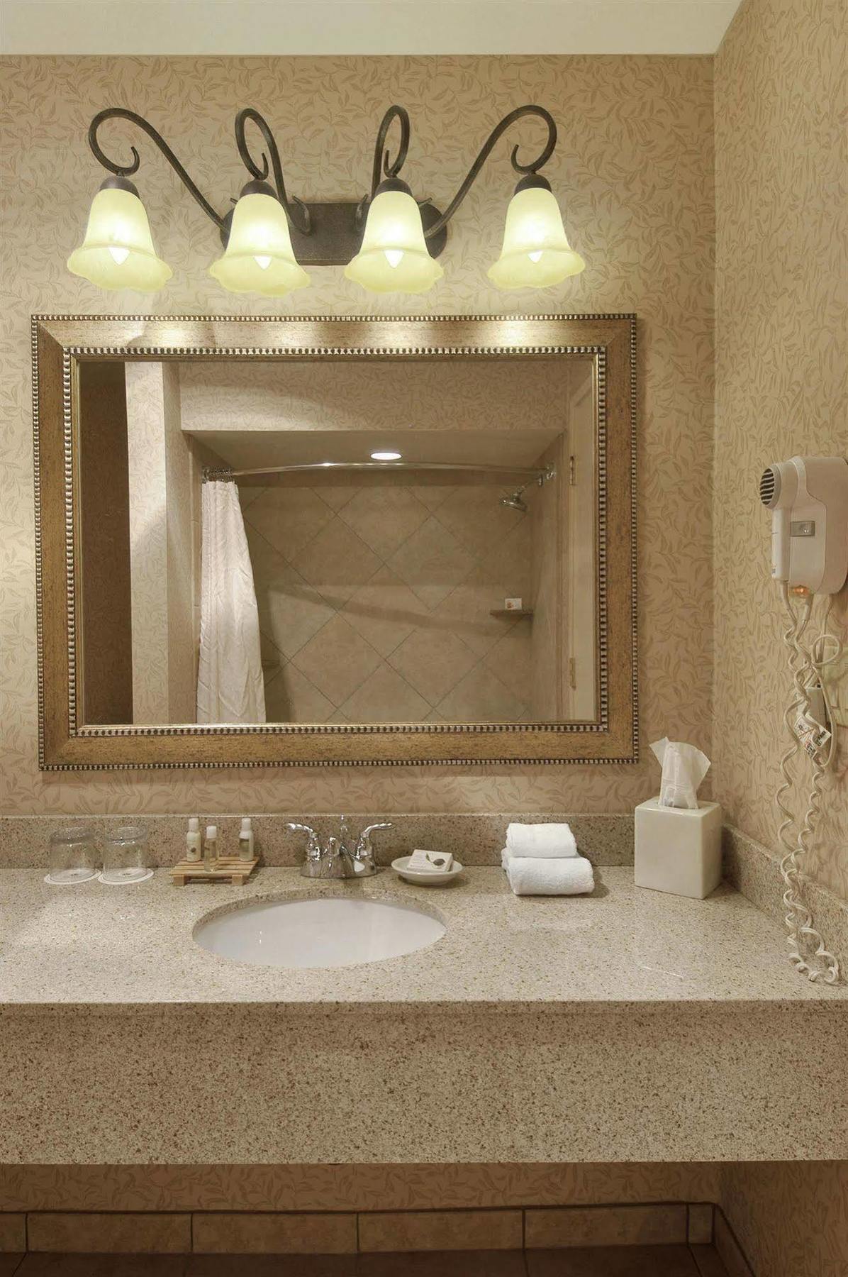 Red Lion Hotel קוס ביי מראה חיצוני תמונה